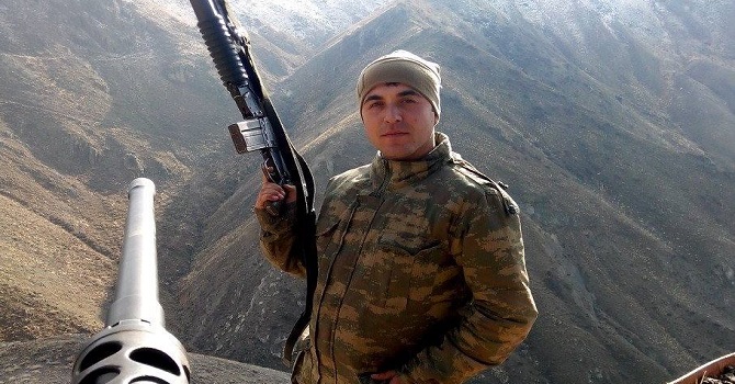 Şehit asker için Hakkari'de tören düzenlendi