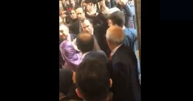 AK Partili Salih Cora'dan HDP vekiline yumruk VİDEO