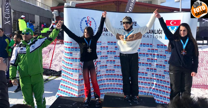 Hakkarili Kayakçılar Erzurum’dan 9 madalya ile döndü