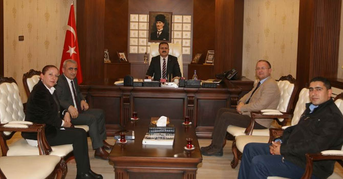 Adana Bahçeşehir Koleji'nden Vali Akbıyık'a ziyaret