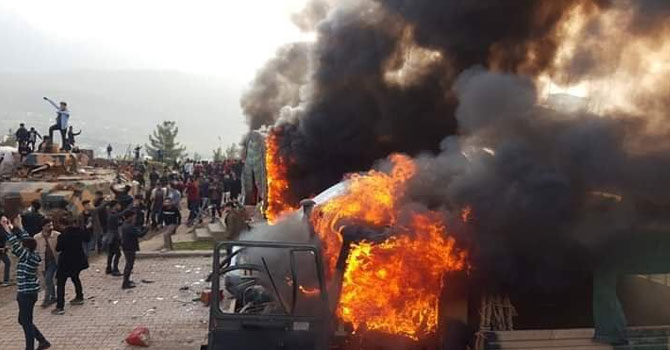 Duhok'ta Türk askeri üssünde protesto!