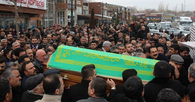 Mustafa Bayram son yolculuğuna uğurlandı