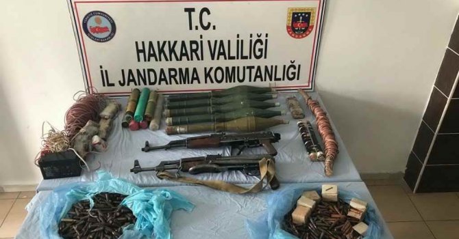 Hakkari'de silah ve mühimmat ele geçirildi