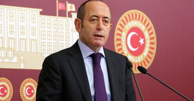 CHP Genel Sekreteri Akif Hamzaçebi istifa etti