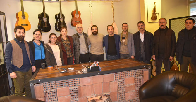 HDP Yüksekova adaylarından esnaf ziyareti