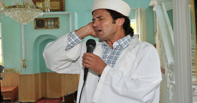 'Rockçı imam' belediye başkan adayı oldu