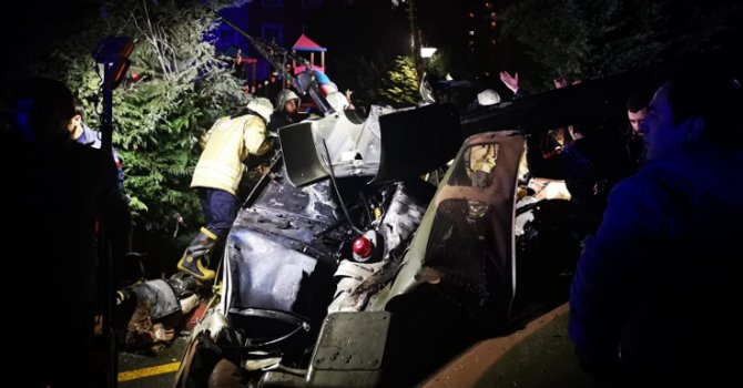 Askeri helikopter düştü: 4 asker şehit