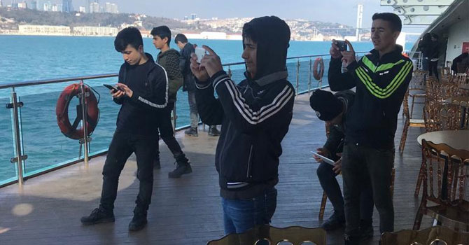 Hakkarili öğrenciler İstanbul’dan mutlu döndü