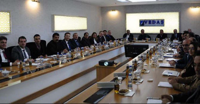 Türkerler Holding Yönetim Kurulu Başkanı Kazım Türker'den Vedaş'a Ziyaret