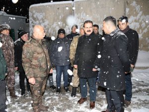 Vali Akbıyık, jandarma ve polis noktalarını denetledi