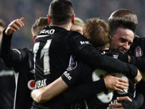 Beşiktaş Malatya'da üç puanı iki golle aldı
