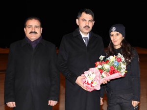 Çevre ve Şehircilik Bakanı Murat Kurum Hakkari'de