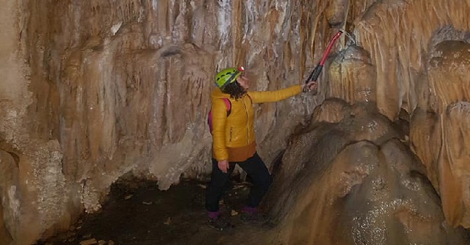 Hakkari'de Dağcıların Keşfettiği 'Damla Taş' Mağarası