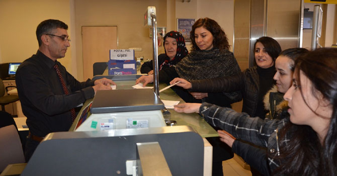 HDP'li kadınlar cezaevlerine kart gönderdi