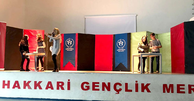 Hakkari’de “Hayallerini Sahneye Taşı” yarışması