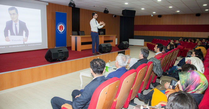 Hakkari Üniversitesi’nden “Sosyal Girişimcilik” semineri