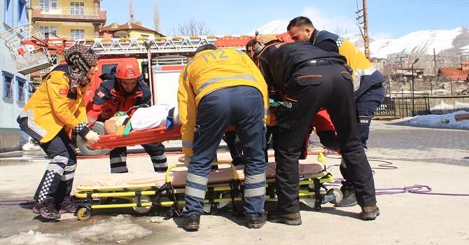 Hakkari’de gerçeği aratmayan tatbikat