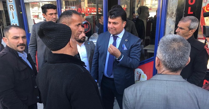 İYİ Parti Hakkari yönetiminden esnaf ziyareti