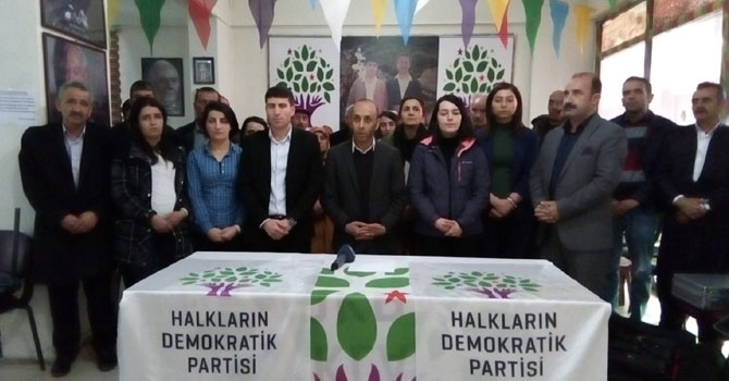Hakkari HDP'den Diyarbakır'da yaşananlara tepki