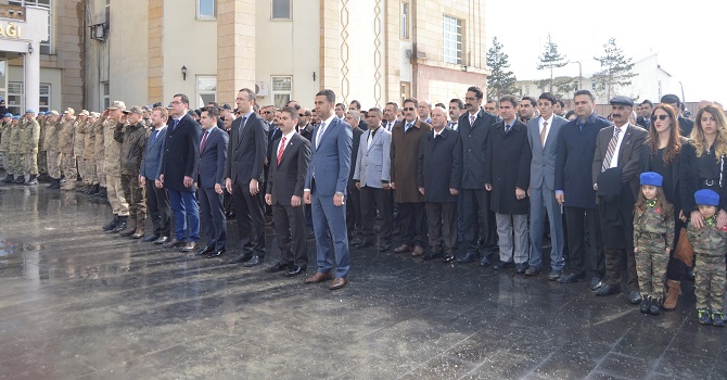 Hakkari'de Çanakkale Şehitlerini anma töreni