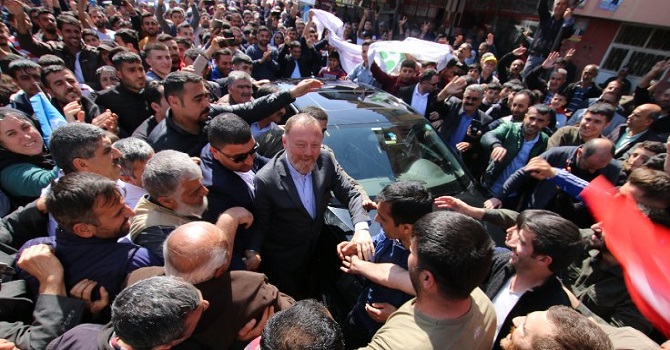 Temelli: Kürt olduğundan Kürtçe konuşuyor!