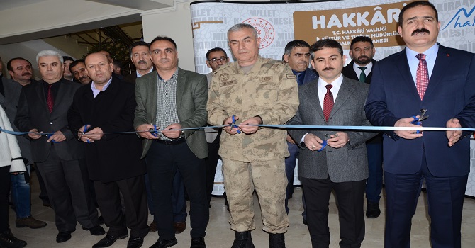 Hakkari'de 'Millet kıraathanesi' açıldı