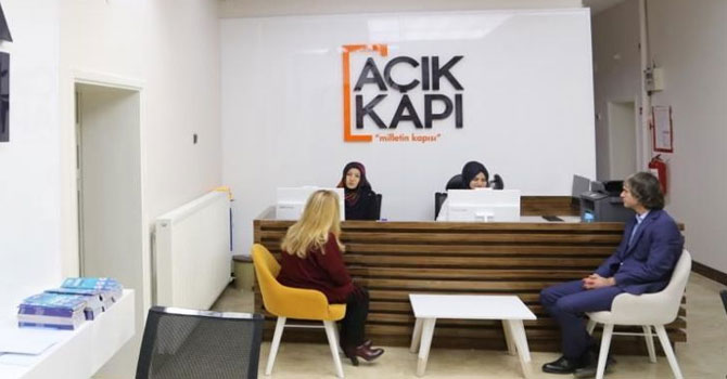 Valilik ve kaymakamlıklardaki Açık Kapı bürolarına 104 bin başvuru