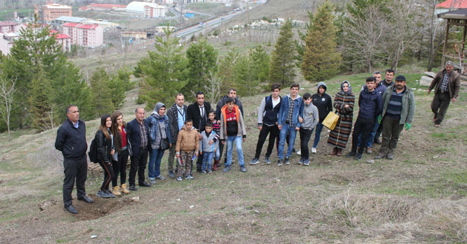 'Çocuk Bahçesi' Projesi: Hakkari'de fidan dikildi!