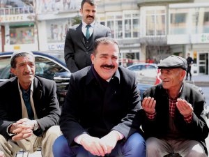 Vali Akbıyık'tan esnaf ve vatandaşa ziyaret