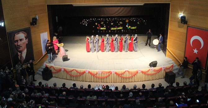 Hakkari’de 23 Nisan Çocuk bayramı coşkuyla kutlandı