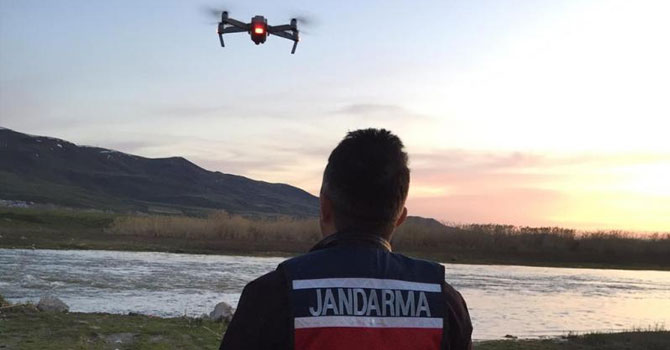 Van Gölü'nde İnci Kefali için drone ile denetim