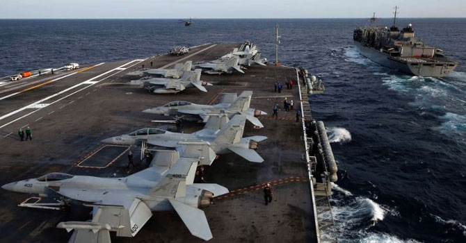 2 savaş uçağı havada çarpıştı