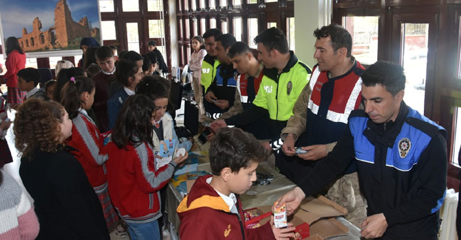 Hakkari’de Trafik Haftası etkinlikleri