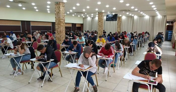 KPSS mağdurları: Çocuklarımızın geleceğini çaldılar