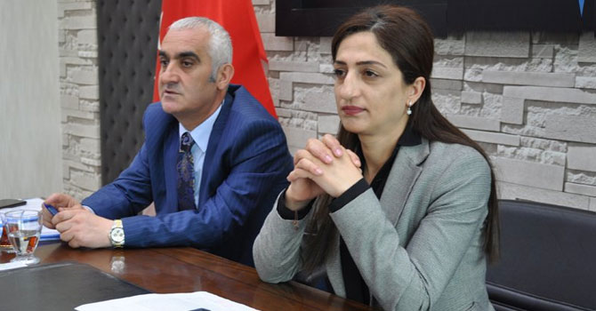 Eş Başkanlar Sarı ve Yaşar'dan 'su kesintisi' açıklaması