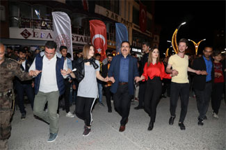 Hakkari 19 Mayıs'ı Atabarı oynayarak kutladı!