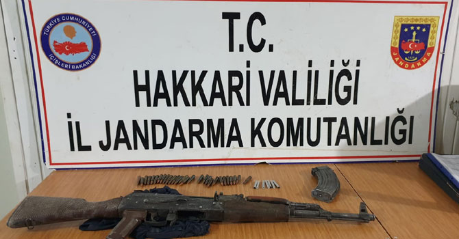 Hakkari'de çok sayıda silah ve mühimmat ele geçirildi
