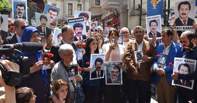 Buldan: 25 yıldır karşımıza sadece kalın duvarlar çıktı