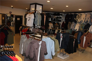 LK & JNS DEW Giyim'de bayram indirimi