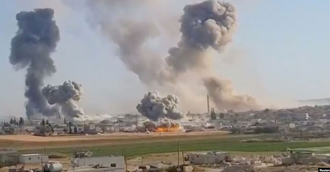 Suriye'de tarım alanları ateşe veriliyor