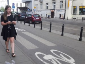 Polonya'da akıllı telefon kullanıcılarına özel yol tapıldı