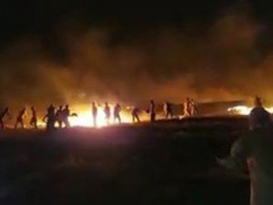 Tarım arazisine düşen yıldırım 10 bin dönüm ekini kül etti