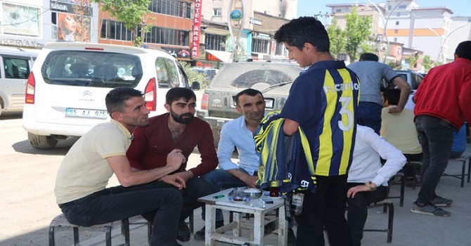 "Fener ol" kampanyasına bir destek de Yüksekovalı Civan'dan