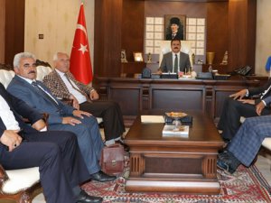 STK temsilcileri ve kanaat önderlerinden Vali Akbıyık'a ziyaret