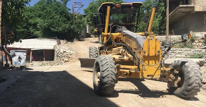 Bağlar mahallesi 25 yıl sonra asfalta kavuşuyor