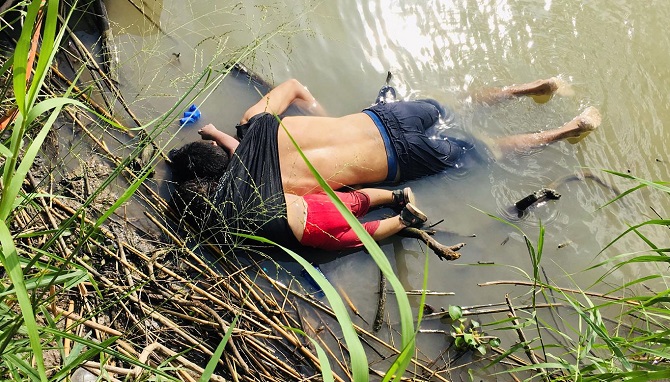 Mülteci kız ve babası yeni bir hayat umuduyla ABD'ye geçmek istiyorlardı