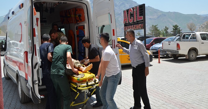 Hakkari'de 1 asker şehit oldu