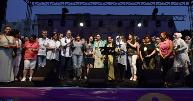 Hakkarili kadınlar 2. Kadın Kooperatifleri Festivali'ne katıldı