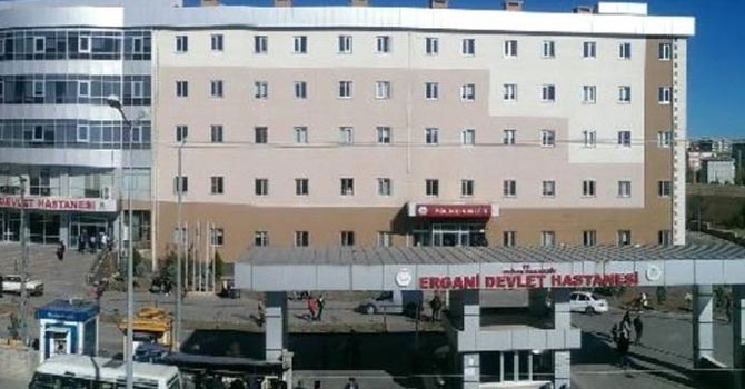 Devrilen televizyonun altında kalan çocuk öldü