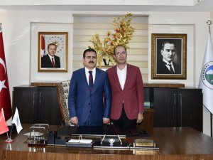 Vali Akbıyık Esendere belediyesini ziyaret etti